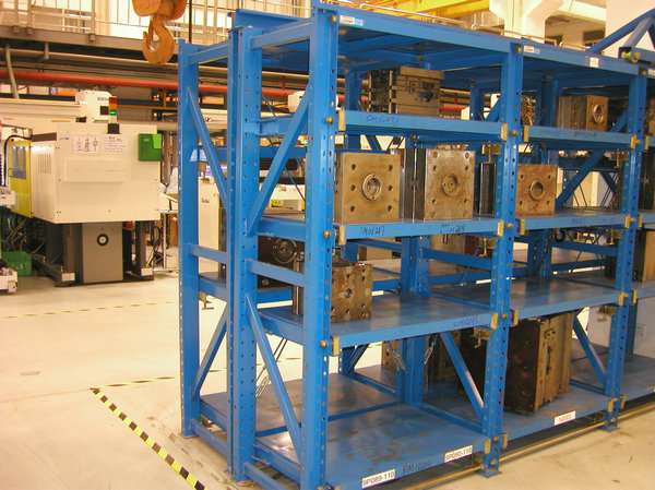 Beautiful medium mold rack